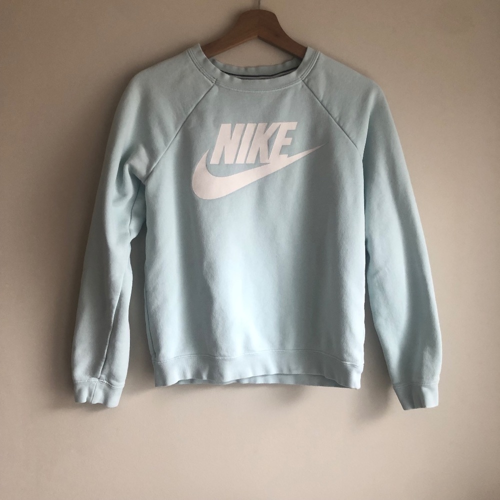Nike Women's Rally Crew Sweatshirt XS